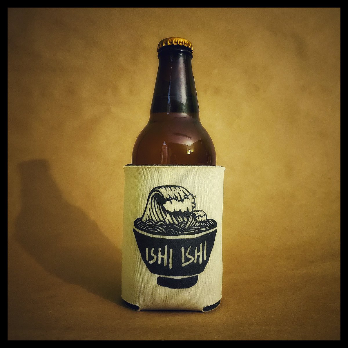 Table6Designs's tweet image. Drink beer. Eat noodles. Print stuff.

One color screen print on a jersey foam collapsible can coolie.