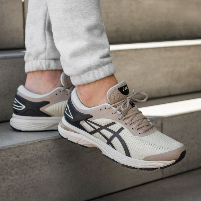 asics reigning champ kayano