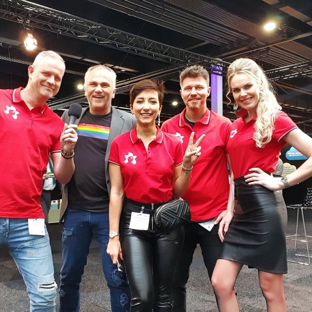 Aadjet's tweet photo. Dank aan het hele team @HortiLounge @HortiContact @PaprikaNL #KAS2030 @mauricewubben @WURglas @MarkVanDale @Mediageniek_ #meedenkers @Goedemorgen_S @Goedemorgen_G #horti https://t.co/qqqUPlfkpA
