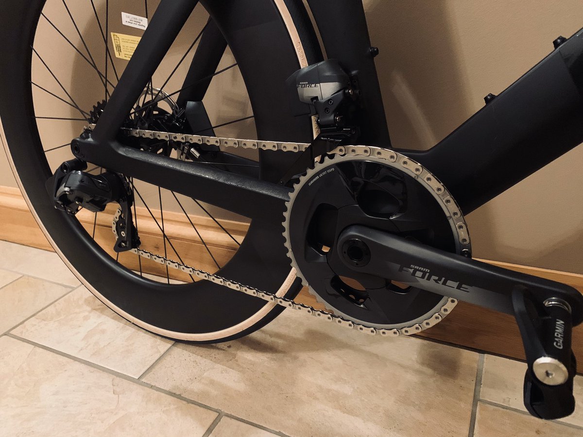 This seasons weapon of choice...

#Timemachine #Ride_BMC #bmctimemachine #triathlon #ironman #swimbikerun 

athlostriathlon.com/cycling/bikes/…