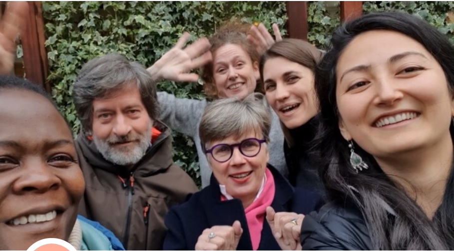 ircpetra's tweet photo. @IRCWASH team #turtlesforchange. Now WHAT is that? Turtles-walk-not-run #CityPierNightWalk to support #SheMakesChange https://t.co/1uRZEhbXcu. Join 😍 or donate 🥰 https://t.co/V25mACJEuV https://t.co/rnxY8mnbN1