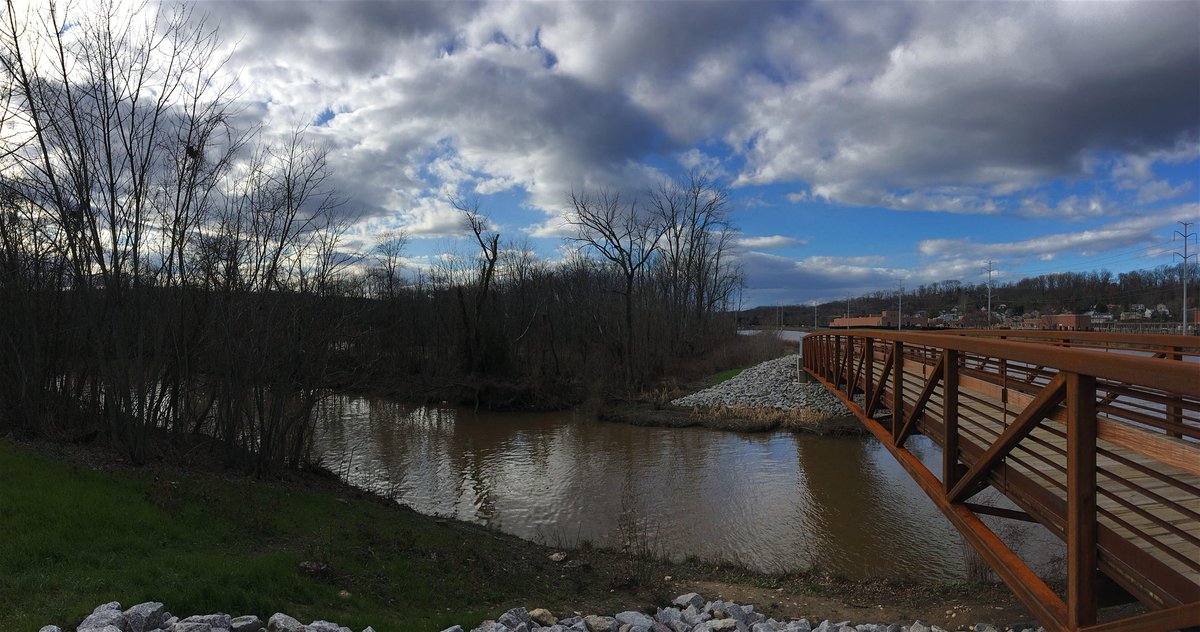 4MRConservatory's tweet photo. 4MR Happy Hour at New District Brewing. Sat 2/22, 4-6pm. 

We'll share some updates on projects and planning, but mostly it is a time to connect with fellow Four Mile Run devotees. We'll provide snacks to complement your purchase of local brew. https://t.co/rjJbrEYJSd