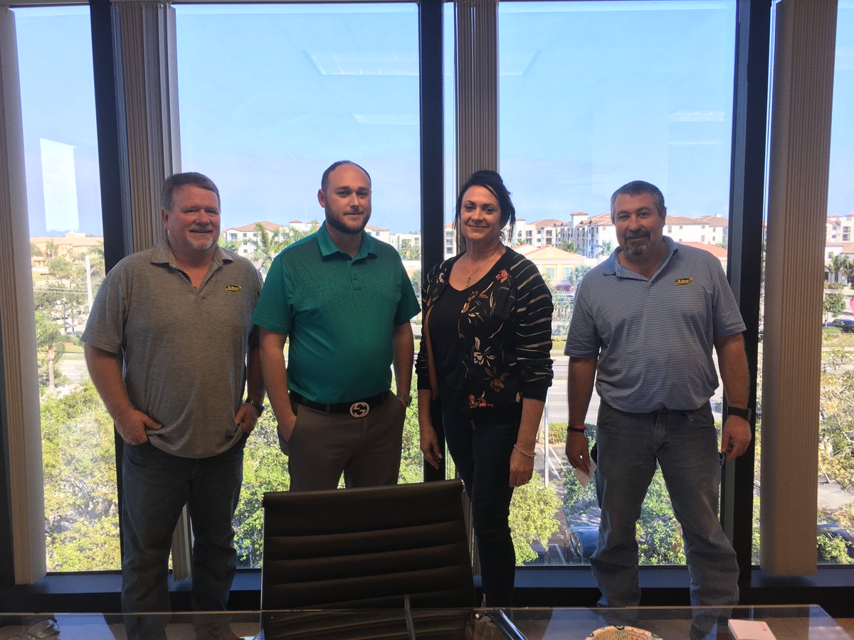 Estimating Edge tweet media