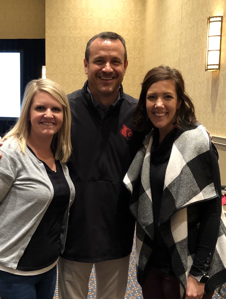 SLPHolmesMES's tweet photo. Such an inspirational speech today by @CoachJeffWalz (HHS Alum) Thank you! @FTSchools @FTMoyerES @FTJohnsonES @FTHighlandsHS https://t.co/Y8YDwJTi0P