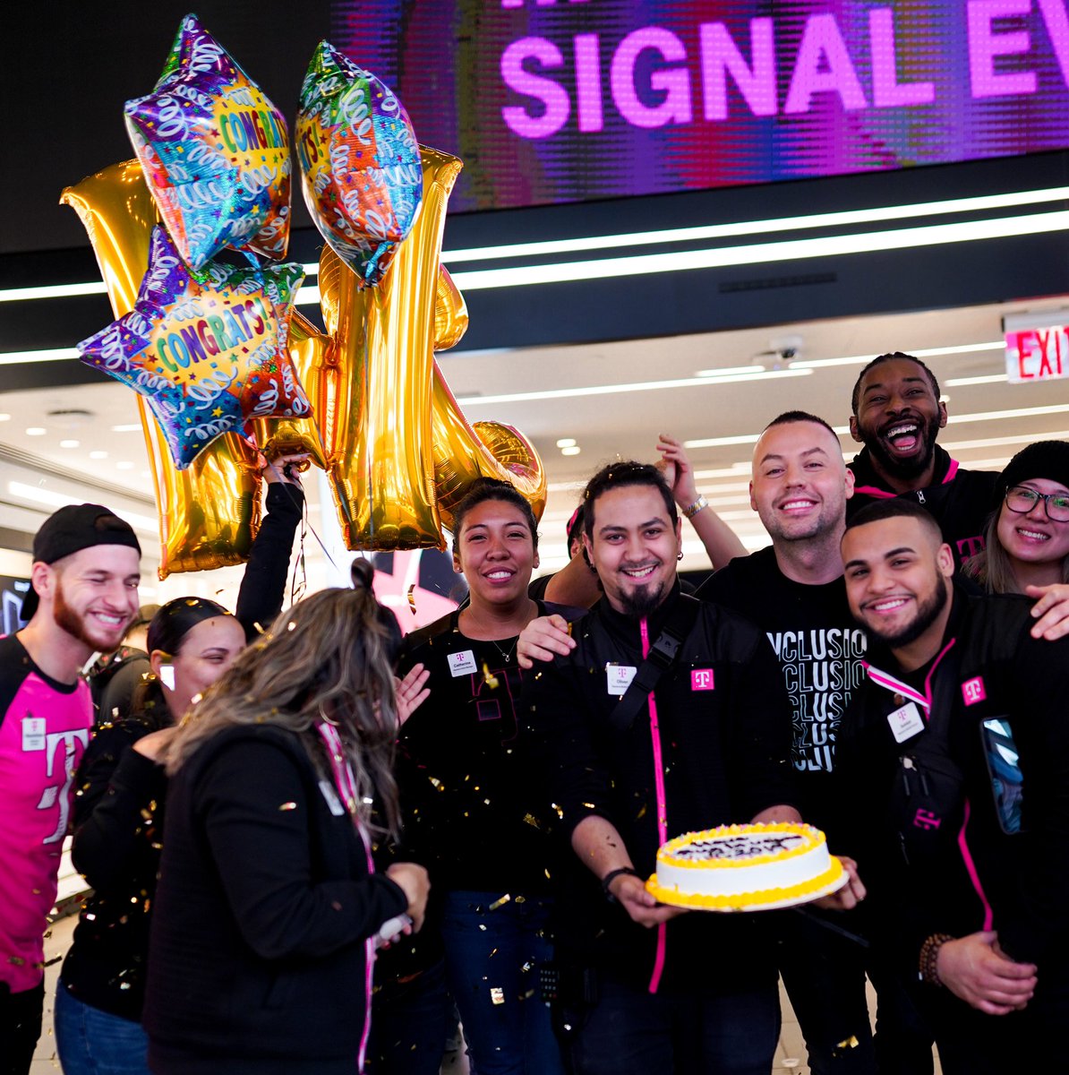 Congratulations on a hard-earned #WC2020 win, Oliver R! You made this happen by delivering a stellar year in sales &amp; customer experience. THANK U for your consistent contributions, contagious positive attitude &amp; your commitment to <a href="/TMOTimesSquare/">T-Mobile TimesSquare</a> and <a href="/TMobile/">T-Mobile</a> 💗 #hardworkpaysoff