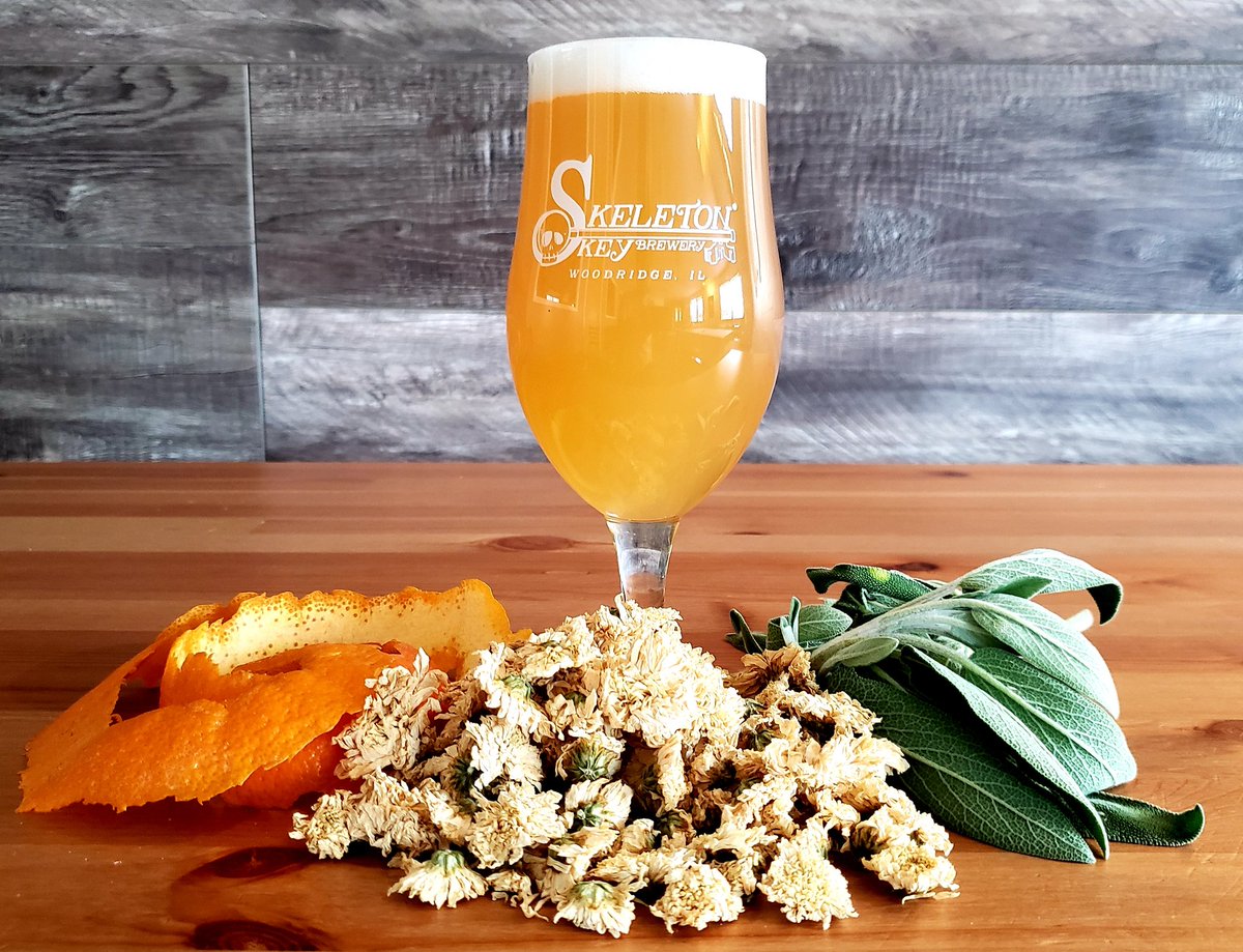 SkeletonKeyBrew's tweet image. JUST TAPPED!
Come on in tonight for a fresh pour of one of our faves, "Saudade" Belgian-style Wit, brewed with sage, chrysanthemum and bitter orange peel 🍻