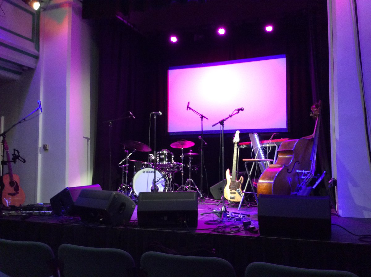Squeeeeeeeeeeeeeezing the whole band on the tiniest space at a Selby Town Hall.. l love this venue, so much atmosphere. It’s been a teary sound check as we last played here with Colin Hinds xxx