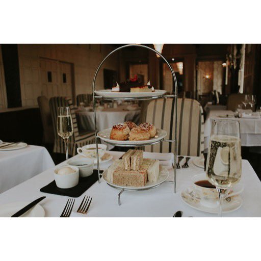 Free Prosecco for all afternoon tea bookings on Sunday 23rd February. Call our reception team on 0208 327 4700 to receive yours, quoting FIZZ FRIDAY 🥂 #FizzFriday #Elstree #Hertfordshire #HertsHour #AfternoonTea T&amp;Cs Apply 👌🏽