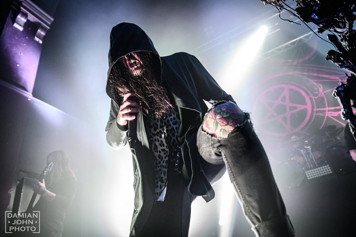 Distorted_Mag's tweet photo. .@thyartismurder | O2 Institute, Birmingham
πΈ Damian John Photo
#thyartismurder #metal #deathmetal #deathcore #o2institutebirmingham #musicphotography #distortedsoundmagazine https://t.co/mhmm3w3r2F