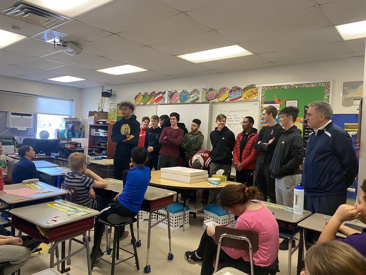 #OneStarpoint in action at #starpointRIS...Our High School Basketball team visiting Mr.Smith’s class for a pizza party. What a great way to end a Friday!@StarpointCSD