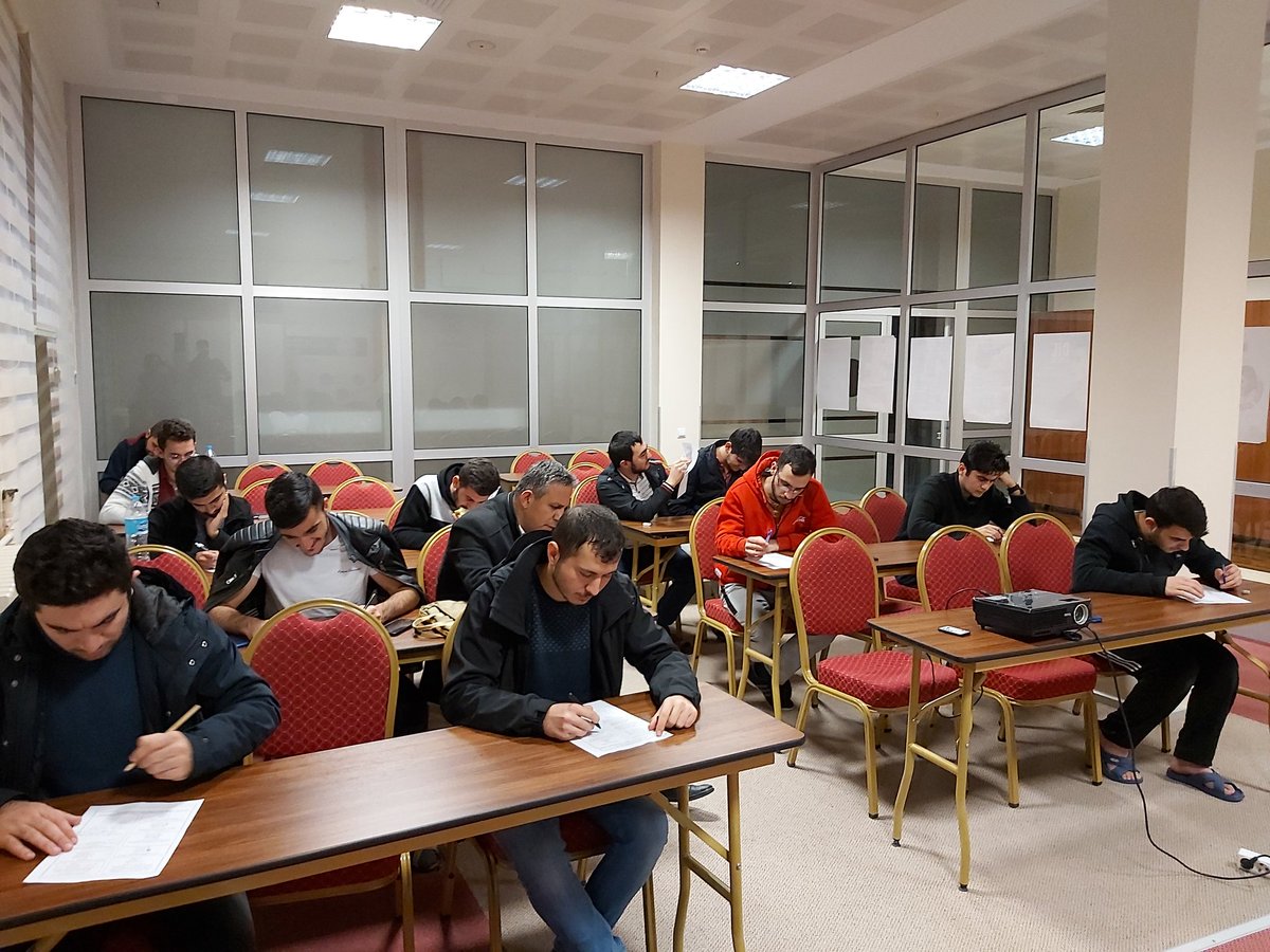 Bu akşam kitap okuma ve tahlil etme etkinliğimiz kapsamında "Türkiye'nin Maarif Davası" adlı kitabımızın tahlili ve değerlendirme sınavını yaptık. Hayırlara vesile olsun inşallah.