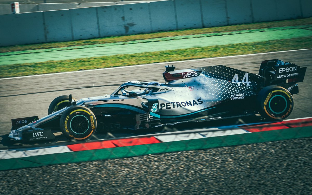 KimiVids's tweet photo. F1 Testing Barcelona 2020 Day 3 Highlights Pure Engine Sound (4K) https://t.co/BNX4IR0vhW https://t.co/jQOdmqh1jW