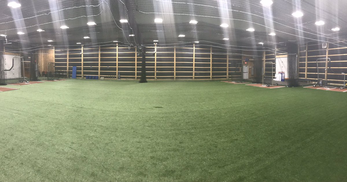 coachmarker's tweet image. Our U8, U10, U11 and U12 teams got in tonight. Place looks PERFECT. Thank you guys. Details matter and those guys were on it! #OurProgram #8to18
