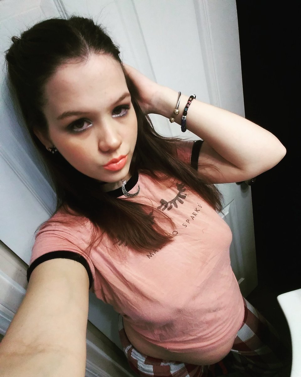 IcyScene's tweet image. #goodnight #camgirl #makeupoftheday #seeyoubabe