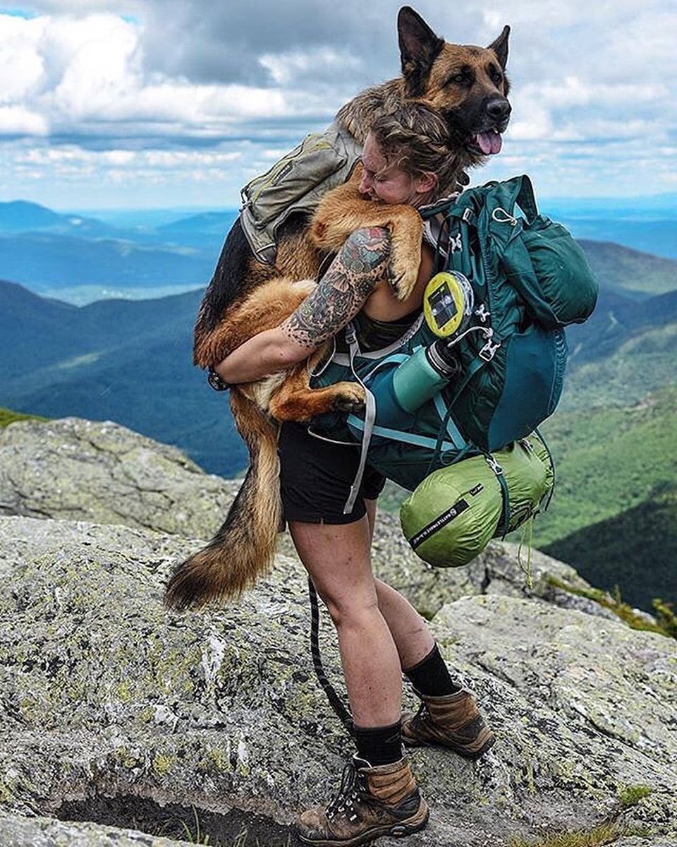 GearDoctors's tweet photo. There is no better way to celebrate a hike well done other than a hug like this! 😍
Spot: Mount Mansfield
.
All thanks to @nicolehandel(IG) for such a wonderful Shot 📸
.
.
.
.
#geardoctors #camping #hiking #outdoors #adventure #mountains #landscape #dog #travel #nature #explore https://t.co/JMmUBnNMN8
