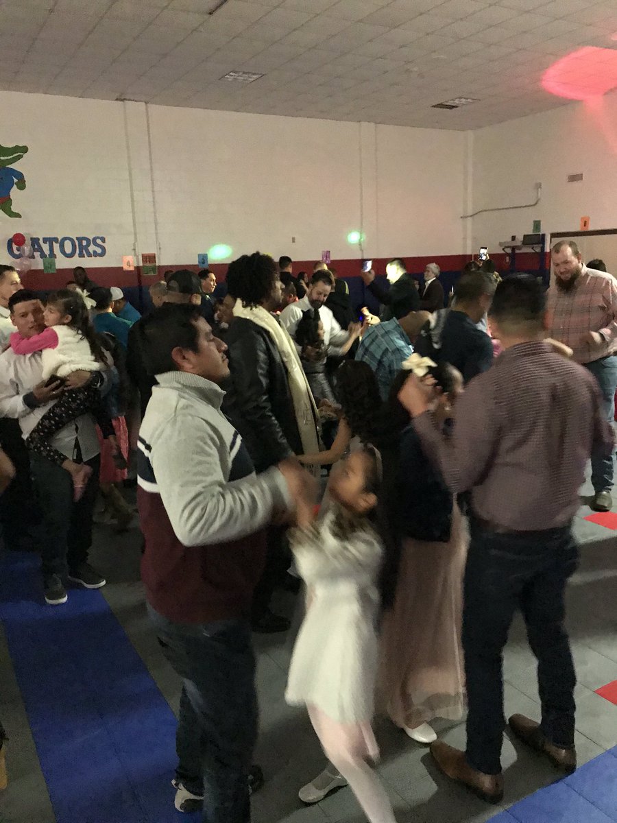 GatorsRead1's tweet photo. 2020 Daddy Daughter Dance! We had a fabulous time! @fraziergators @CyFairISD https://t.co/iFLVzZgMXN