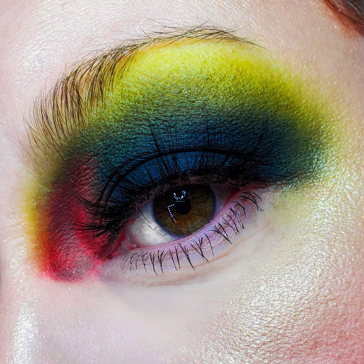 Noregrets4life1's tweet photo. Got my #bloodlust collection today! Jeffree I adore you! #JEFFREESTARCOSMETICS #jeffreestarprlist @JeffreeStar
Feat @shanedawson Are You Filming? & Weirdo #VelourLiquidLipsticks, #conspiracypalette, Canary Bling #LiquidFrost, Wet Dream #SupremeFrost https://t.co/OOXnKBdD8p