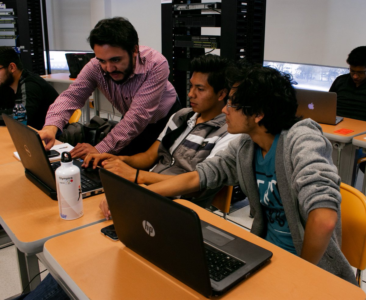 lumitblockchain's tweet photo. Workshop Maker ETH-DAO
@TecdeMonterrey @MakerDAO @WF_Latam #DIA2 #workshop
#lumithub #MakerDAO #etherum
#DIA2 #15febrero https://t.co/lCh5azQ2DW