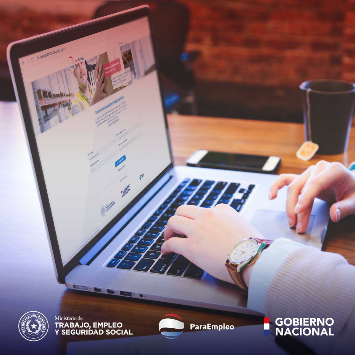 MTESS_PY's tweet photo. 🤔¿ Sabés que con la plataforma ParaEmpleo del Ministerio del Trabajo, podés buscar empleo las 24 hs del día desde cualquier lugar?
💻
Ingresá a
https://t.co/zjAkCvnIpn 🙋🏻♂️🙋♀️creá tu perfil y cargá tus datos.
#TrabajaPy
#ÑambaapoPy https://t.co/YViwYZ57KM