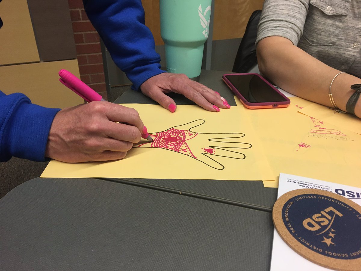InfantePreK's tweet photo. Nadia’s Hands -  3 minute Teach Time to fellow LASs. #LISDLAS https://t.co/A5OtCiSrad