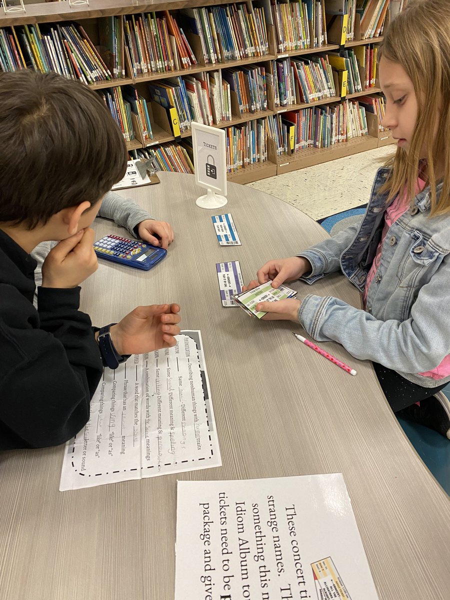 LincWildcats's tweet photo. 4th graders working hard on a figurative language break out! https://t.co/5sZT3bx7PP