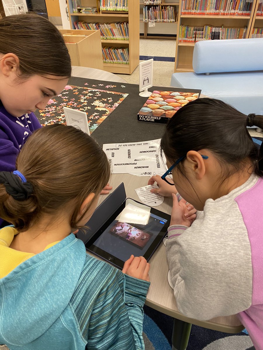 LincWildcats's tweet photo. 4th graders working hard on a figurative language break out! https://t.co/5sZT3bx7PP