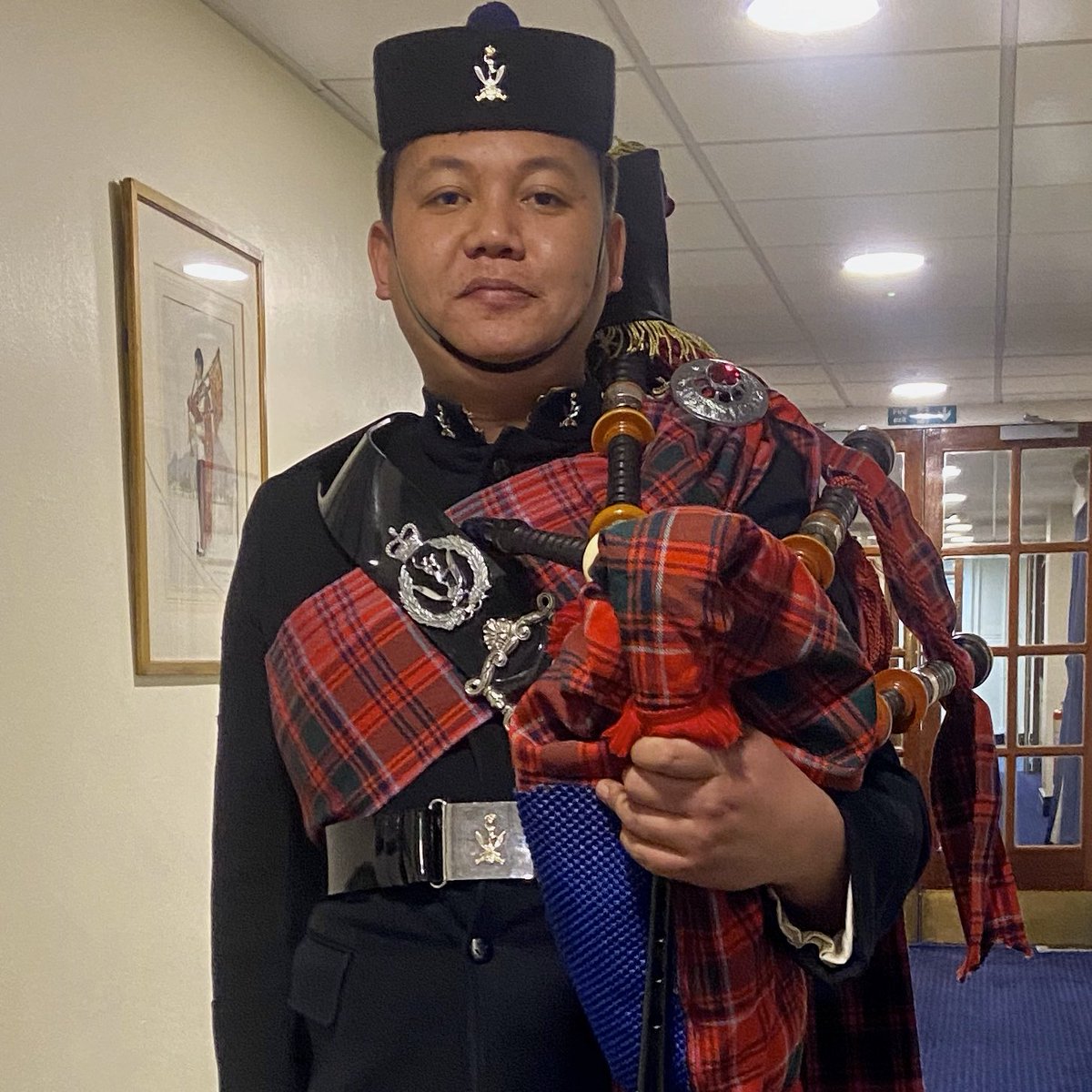 QG_SIGNALS's tweet photo. Members of 250 GSS held a dinner night for their Cpls last night in the Gurkha Room @30SigRegt. The guest of honour was the Regtl 2IC who spoke about his leadership journey. 

#ArmyConfidence 
#ThisIsBelonging 

@Gurkha_Brigade 
@R_Signals https://t.co/yA5KW6ssTM