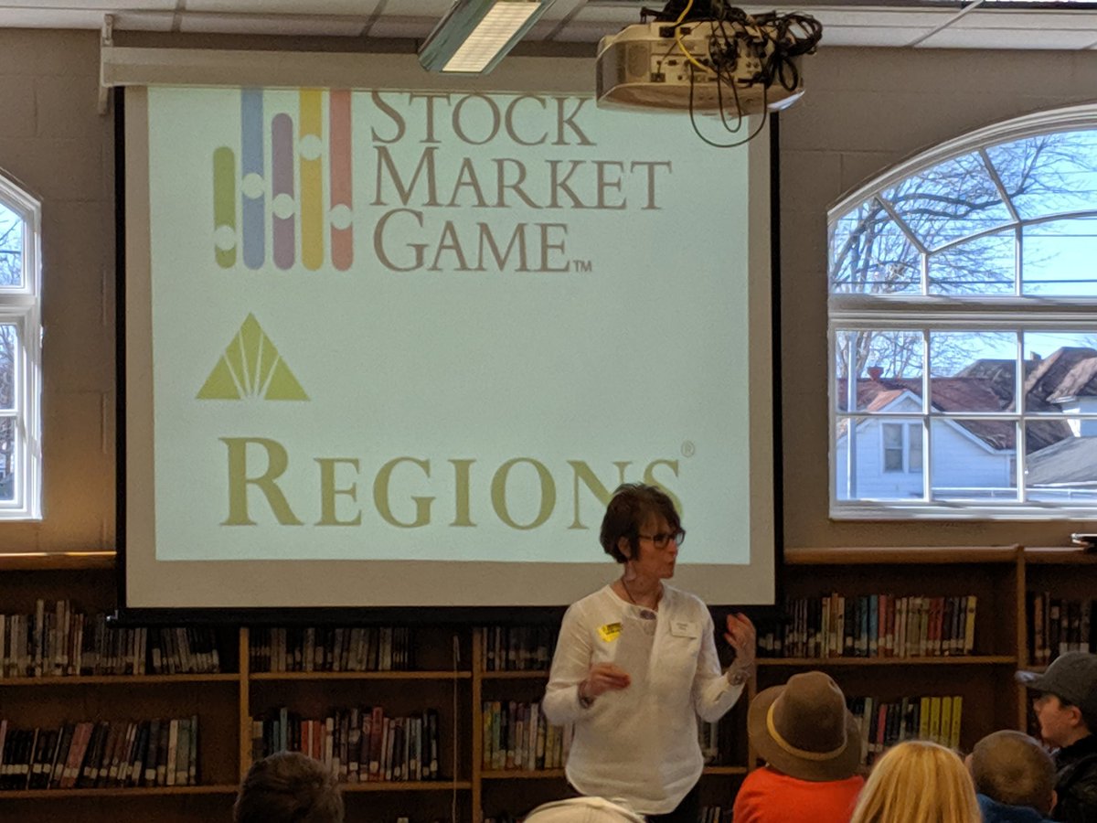 amandacurlin5's tweet photo. Thank you Dr. Broker and Regions Bank for talking to our students about banking and investments!! #murrayschools #mmslibrary https://t.co/Ktkak7bt5Y