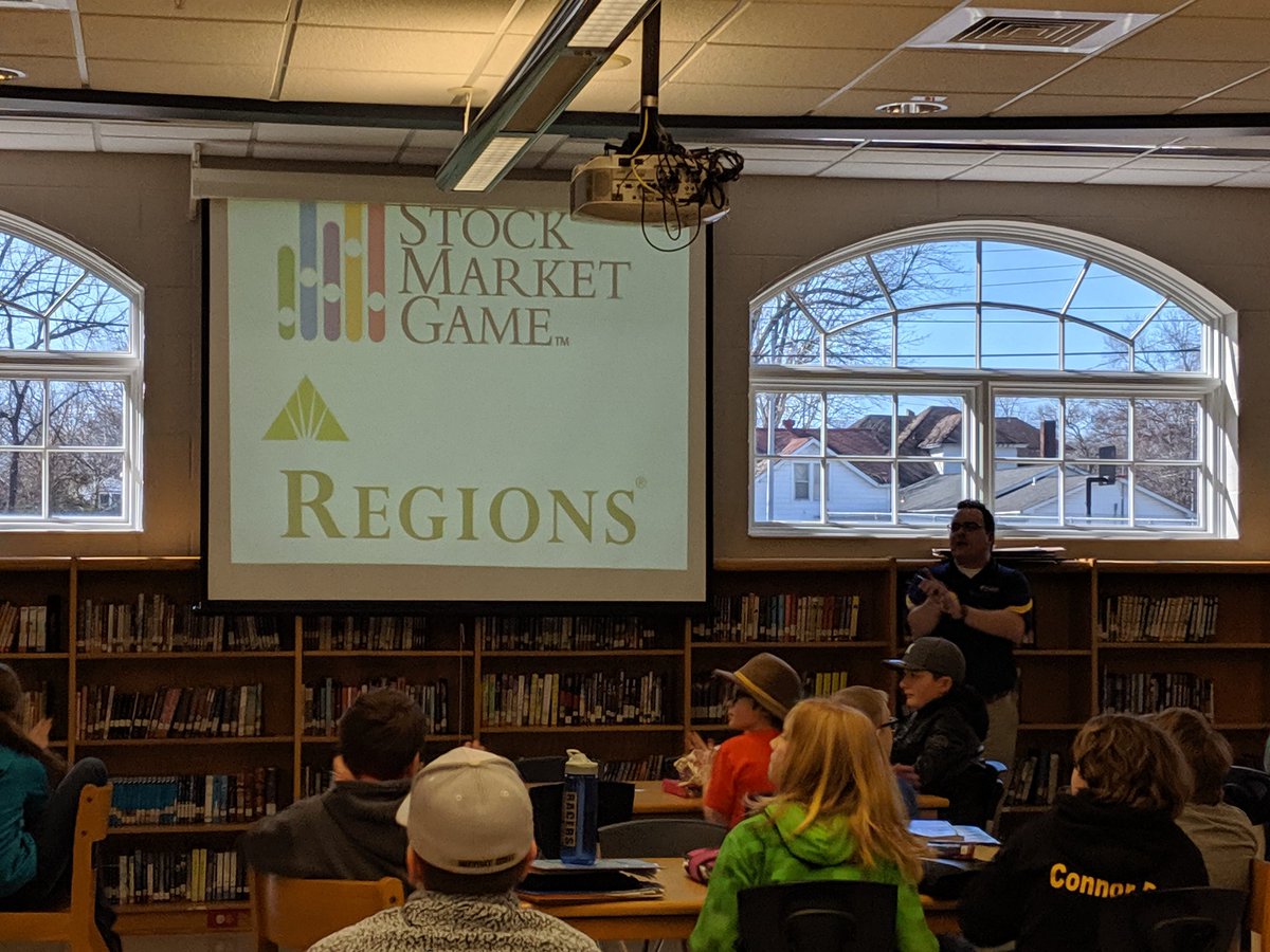 amandacurlin5's tweet photo. Thank you Dr. Broker and Regions Bank for talking to our students about banking and investments!! #murrayschools #mmslibrary https://t.co/Ktkak7bt5Y