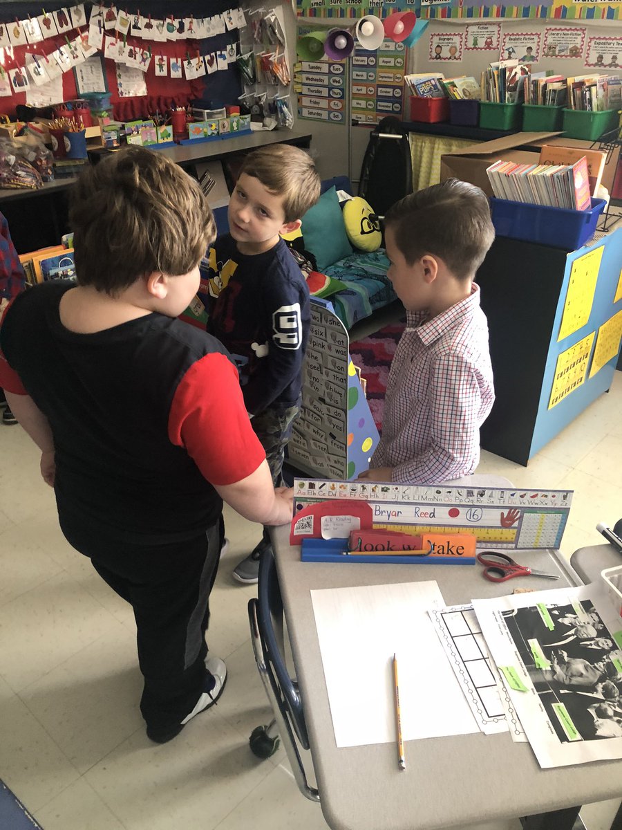leeslearning's tweet photo. Mrs. Powell’s ⭐️s shine as they “Mix and Mingle” and TWIRL! #HGESReading #IgniteExcellenceMCSS @MadCoSchools @NancyCurry8 @NateDCurry @aperkinsMCSS @Tim_Solley @hgesliltrojans @al_bpc @Alabama_Reading @AlabamaAchieves https://t.co/QYILXwbSMc