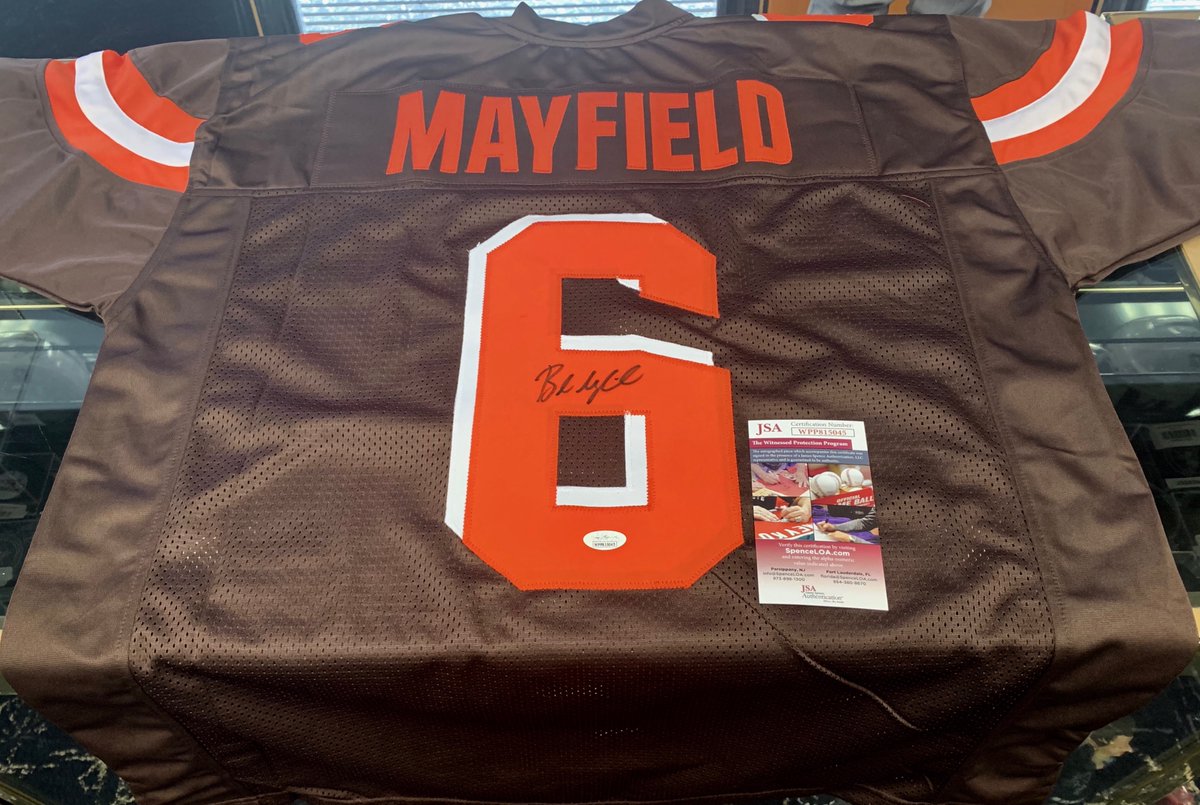 We're giving this <a href="/bakermayfield/">Baker Mayfield</a> autographed jersey away!

All you have to do for a chance to win is retweet this tweet and follow us!

We'll pick a winner on Monday 2/24!

Good luck!