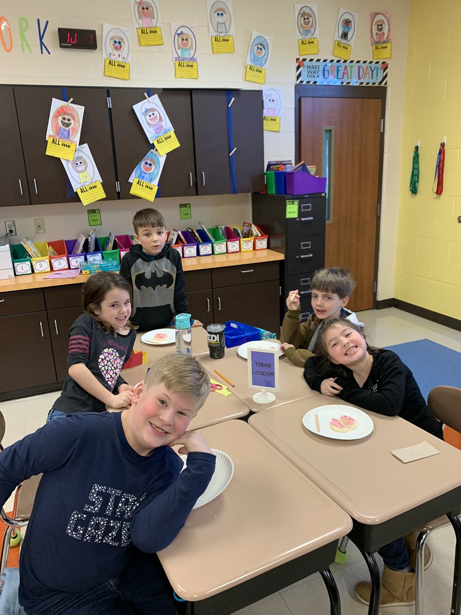 Math is SWEET when you get to partition cookies into equal pieces to learn about fractions. <a href="/BCE_Bucks/">Brown's Chapel Elem</a> <a href="/goostreek/">kellye goostree</a>