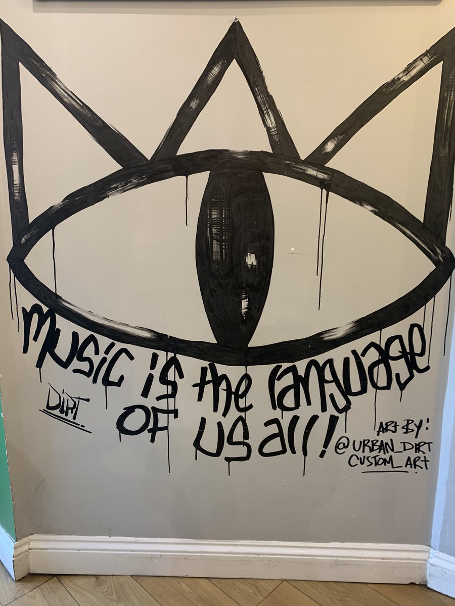 OT_Viki's tweet image. Day 5/7 of my life in pictures. Artwork at @FunkyMonkeyCC . I nominate @Janine_ClarkeOT