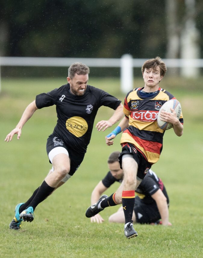 BumblesRugby's tweet image. Game 🏉 on tomorrow v @TheLeedsHunters on the AGP @YarnburyRFC - 1pm KO.
Yorkshire President @Dawnrathmell is coming to watch too, as part of @yorkshire_150 #celebrate150

bumblesrugby.com/event/leeds-hu…