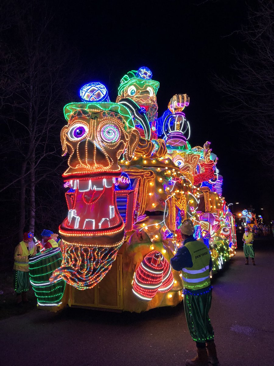 Optocht Tubbergen was weer geweldig #carnaval is mijn feestje 🧨💎