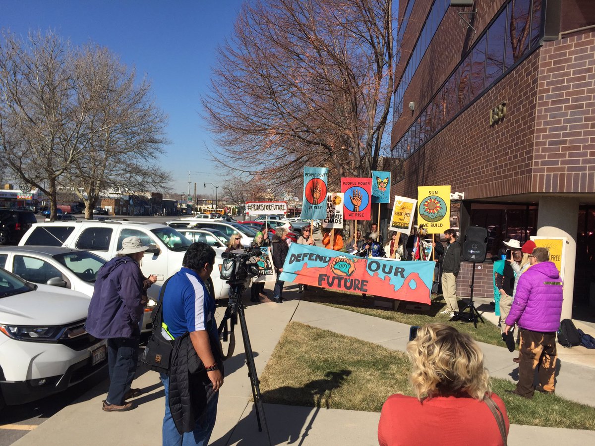 RyanDBeam's tweet photo. “Invest in Our Future, Not Climate Chaos!”
Demonstrators protest the Seven County Infrastructure Coalition for misspending millions of dollars of public funds on fossil fuel infrastructure projects and call for a #JustTransitionNow in Utah.
#StopTheUBR #RepealThePort https://t.co/uUoo14JJZ8