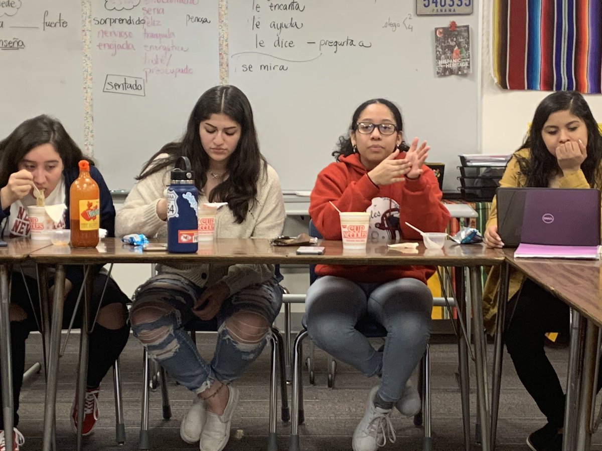 ON Latina Leadership tweet media