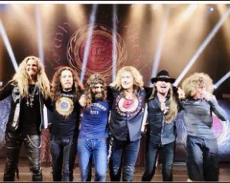 WSnakewoman's tweet photo. Get ready to rock Sydney, AU! Whitesnake is in town at Qudos Bank Arena! #HotSnakeBoys #MakeSomeF@ckinโNoise ๐#FleshAndBloodTour #Whitesnake ๐ค๐ธ๐โค๏ธโ๏ธ๐ธ๐ฅ https://t.co/R4bnGhYlJp