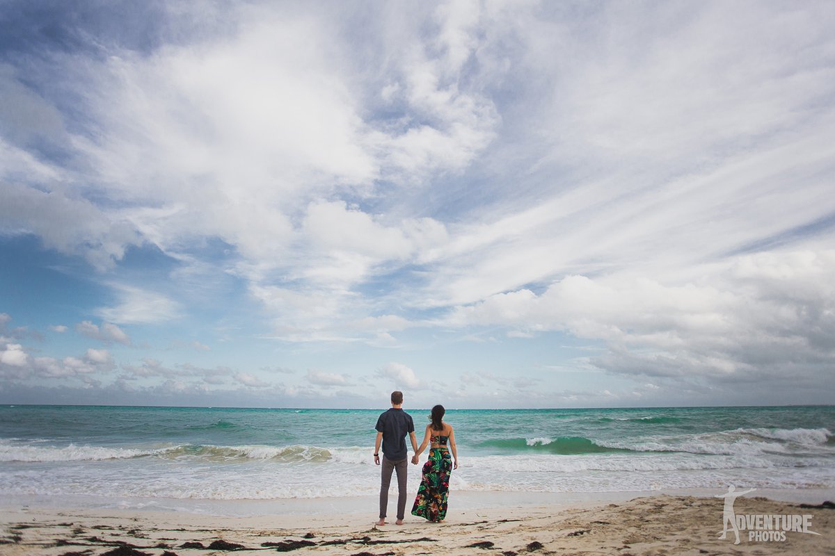 AdventurePhot's tweet image. I don't need the whole world to love me, just you. ❤️🌴📷💍
Live the experience of a romantic professional #photosession.
Book online 👉 bit.ly/2JaMeJa
#IslaBlanca #ProfessionalPhotographer #Inspiredbyyou