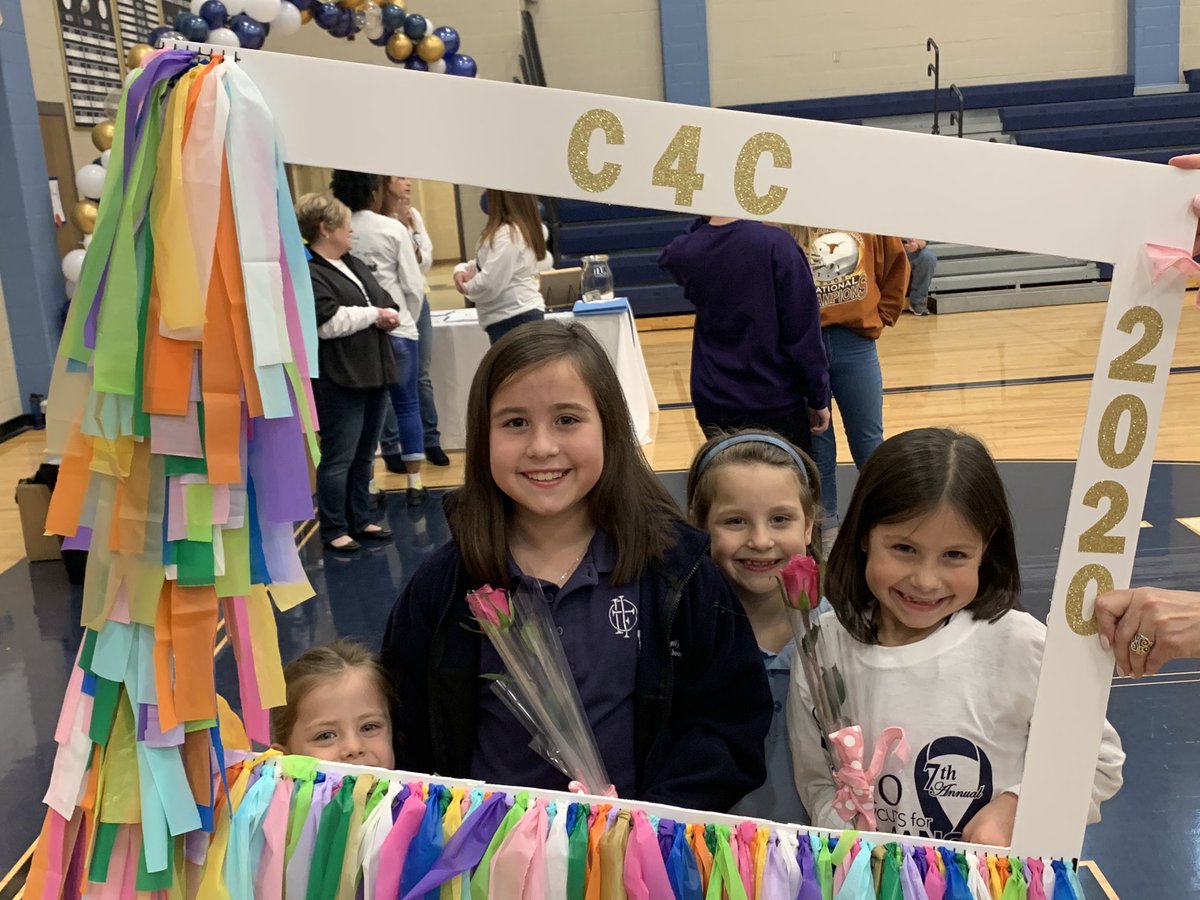 SavioPrincipal's tweet photo. 7th Annual Savio Cuts for Cancer. #SavioSpirit #HomeIsHere #HeartsOnFire #SavioClap #Cuts4Cancer #SavioC4C #EagleCheer https://t.co/5DpFocmd1Y