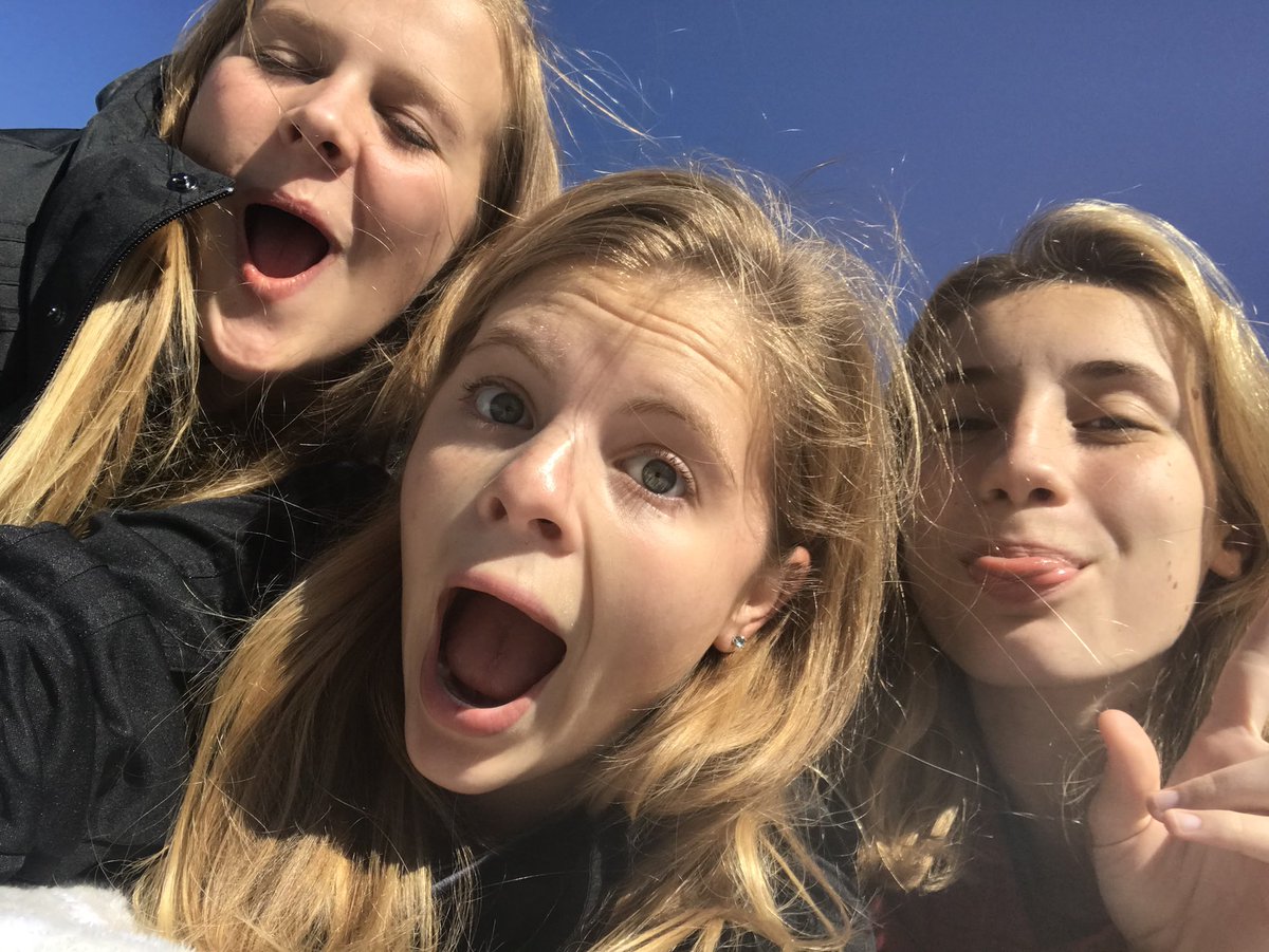 0203Molly's tweet photo. My favorite people🌞🥺❤️ https://t.co/CsJKZM0DY8