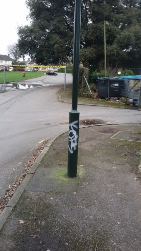 MsJEdwards1's tweet photo. I have been out removing graffiti in Redhill Park! https://t.co/BygiYrucd2