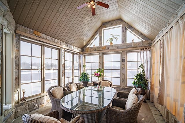emmanueljoly's tweet photo. This beautiful solarium is quite inviting! Link to real estate video in bio.

#realestatemontreal
#immobiliermontreal
#mtlrealestate
#laowa
#maisonavendre
#courtierimmobilier
#montrealrealestate
#agentimmobilier
#realestatebrokers
#realestatephoto
#immob… https://t.co/VHNNGL5zs9 https://t.co/c06ovmNx7b