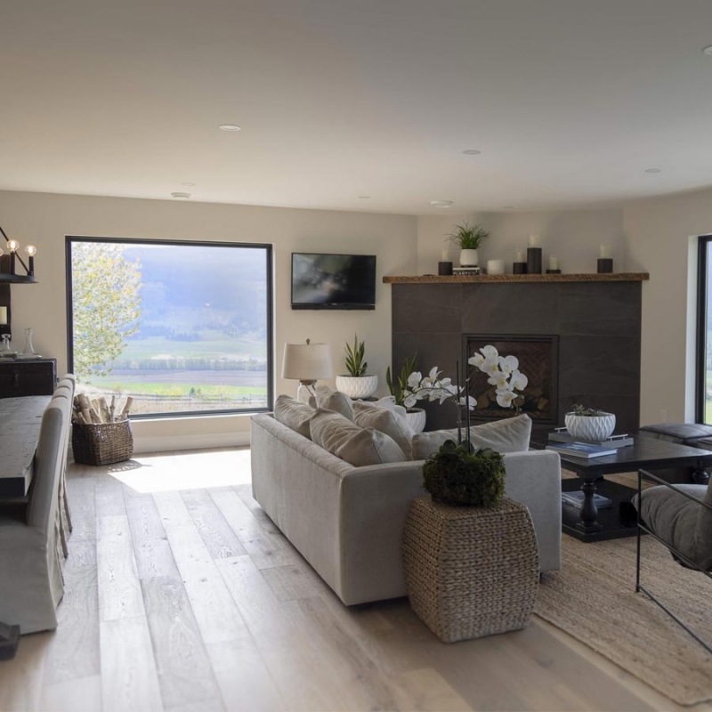 Do you know what type of flooring gives you the most BANG for the BUCK in your investment property? Check out this article with inline references, links and a financial breakdown to find out! jacobgrant.com/2020/02/whats-…