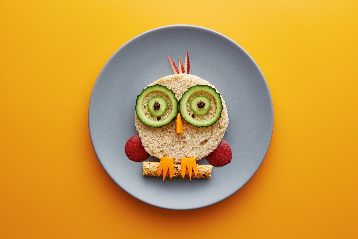 FawnC88's tweet photo. Let Your Child Help You Pack the Lunch. https://t.co/VvgMT19HsF https://t.co/ycBeLIlbCp