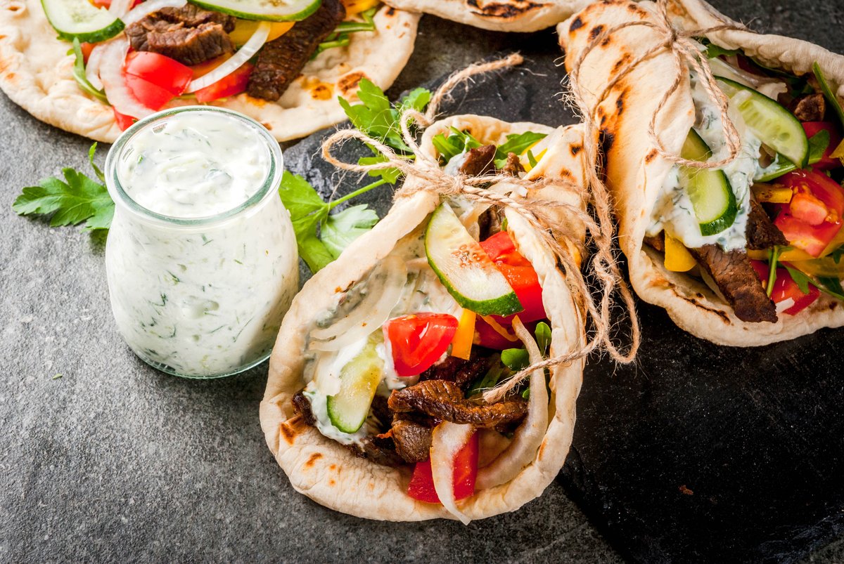 RemarkableHCM's tweet photo. Are you looking for an easy and delicious Friday night dinner?

Check out this recipe for Mediterranean Beef Pitas >> https://t.co/07SbhrsN63…/heart-healthy-recipes/

#Dinner #DinnerIdeas #HealthyFood #HillCountryMemorial https://t.co/1aEioPghpb