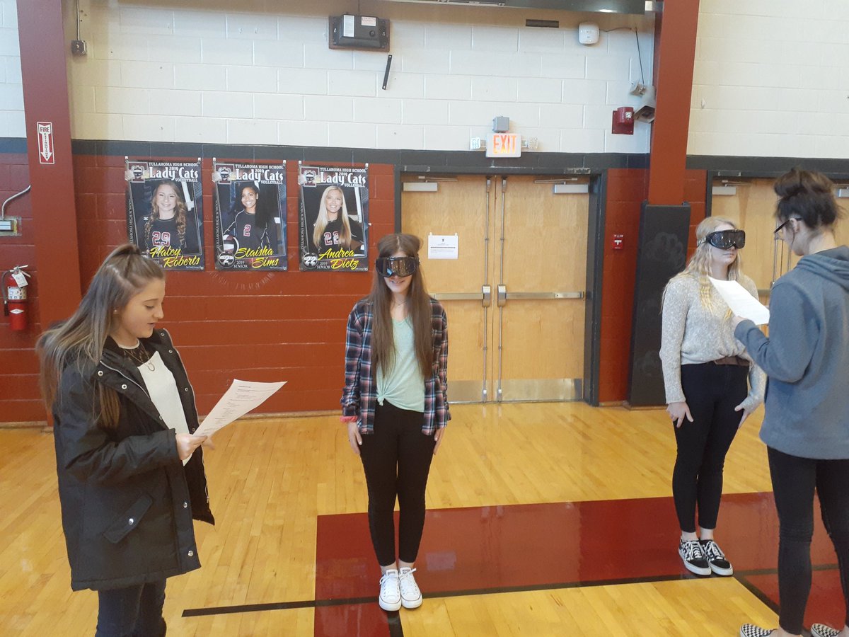 THSCJClub1's tweet photo. CJ II students practiced Standardized Field Sobriety Tests today.  #THSCJ @TullahomaHS https://t.co/3dgH5HQRrS