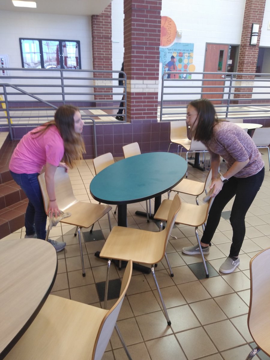 LJIPALS's tweet photo. “The best way to find yourself is to lose yourself in the service of others.” #BISDpride #LJIpride #WeAreOne #WeLead #Weserve
#FridayCustodianCleanup https://t.co/mvuw3WcmWQ