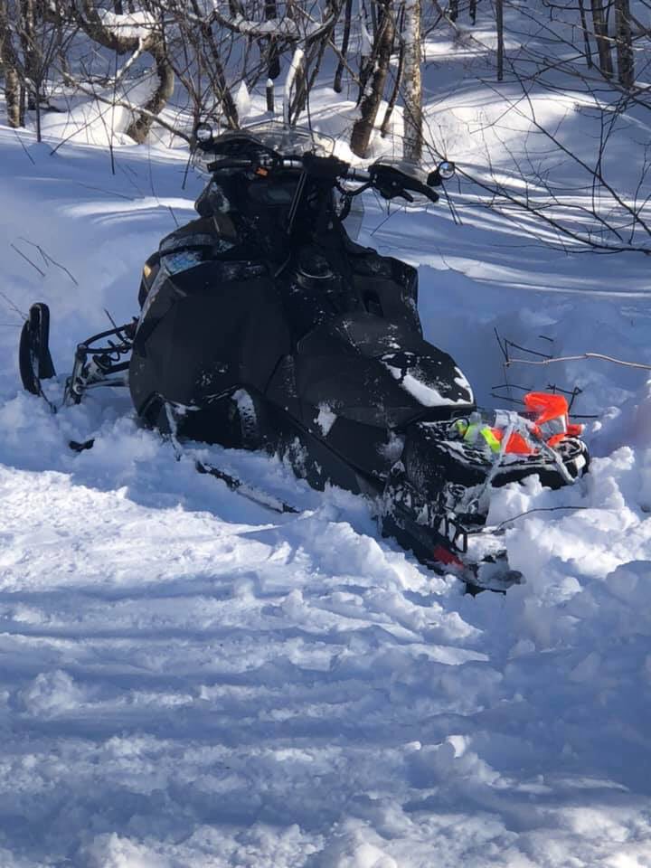RunDiverCar1888's tweet photo. Does this sled make my ass look fast? 😬
#girlswhosled #Fridaybelike #snowgasm #winterdays #supperbreak https://t.co/Vxug6tKP5n