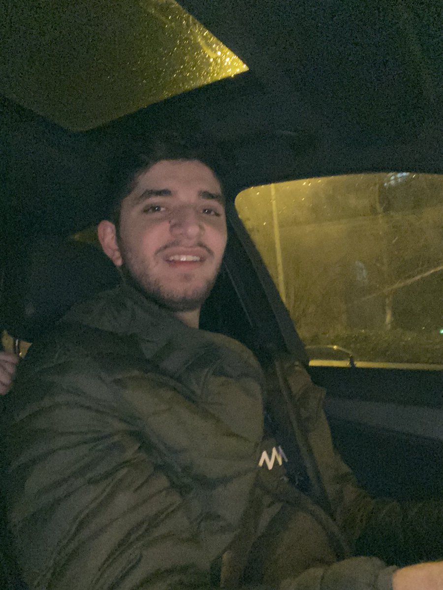 berkdemirc's tweet photo. Kalbimiz kırıldı diye yarı yolda kalmayız https://t.co/eTGQ9EUjIq